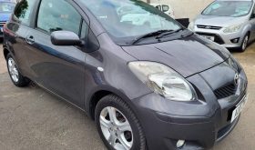 Toyota Yaris 2011